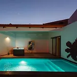 Gamboas Place Alojamento de Acomodação e Pequeno-almoço