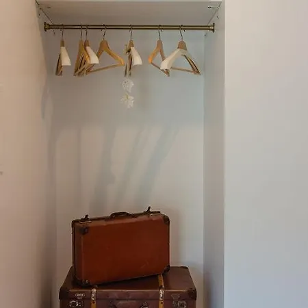 Gamboas Place Frühstückspension Olhalvo