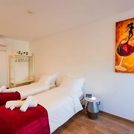 Gamboas Place Frühstückspension Olhalvo