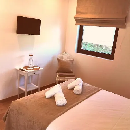 Gamboas Place 3*