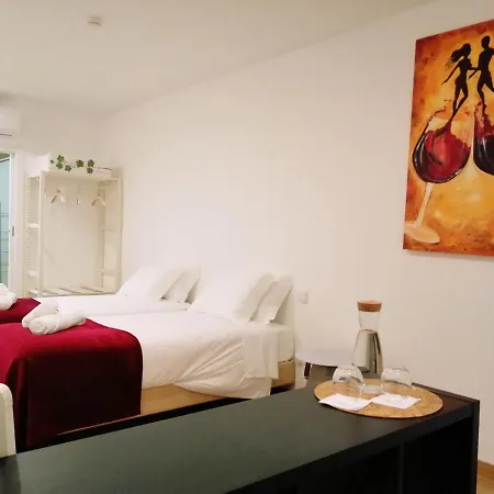 Bed & Breakfast Gamboas Place *