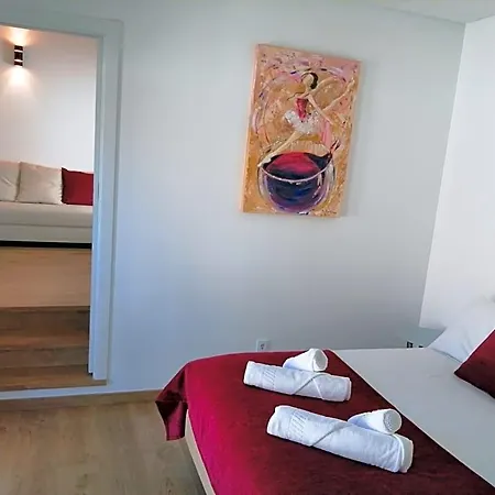 Gamboas Place 3*