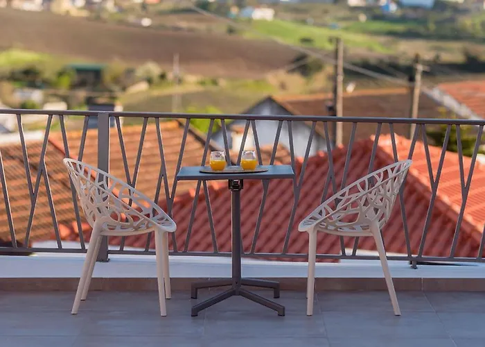 Gamboas Place Olhalvo